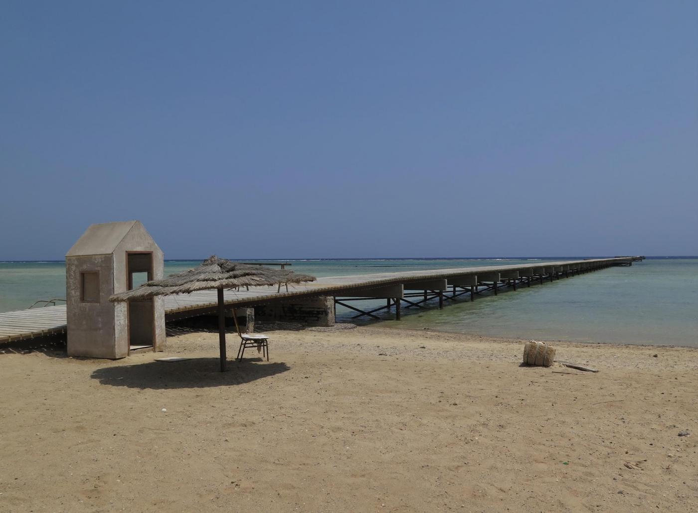 Egitto, nave da sub prende fuoco: 3 dispersi Egitto, nave da sub prende fuoco: 3 dispersi