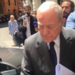 Berlusconi, Gianni Letta esce dall’ufficio senza parlare