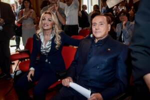 Berlusconi, Pascale: “Con lui muore la mia vecchia vita”