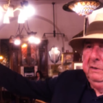 Berlusconi, l’antiquario romano: “L’ultima volta che venne qui capii che stava perdendo vitalità”