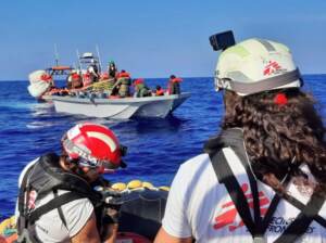 Migranti, Geo Barents salva 38 persone in acque internazionali