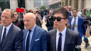 Funerali Berlusconi, l’arrivo del presidente dell’Inter Zhang e Marotta