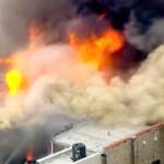Chicago, enorme incendio: a fuoco edificio di 3 piani