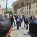 Berlusconi, Mario Draghi arriva ai funerali in Duomo a Milano