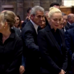 Berlusconi, il pianto a dirotto di Marta Fascina durante il funerale