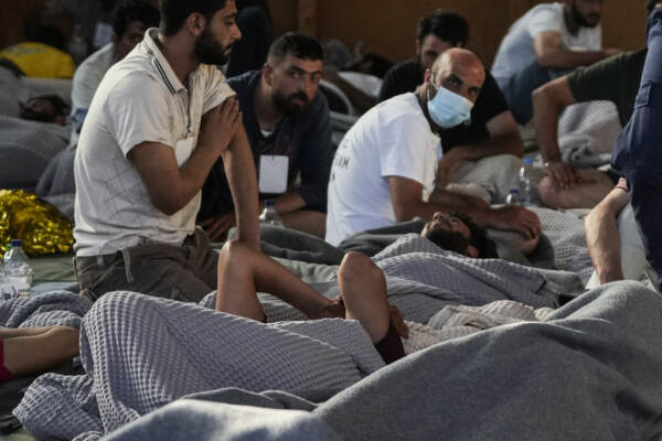 Naufragio migranti Grecia, medico Kalamata: “Possibili 600 morti”