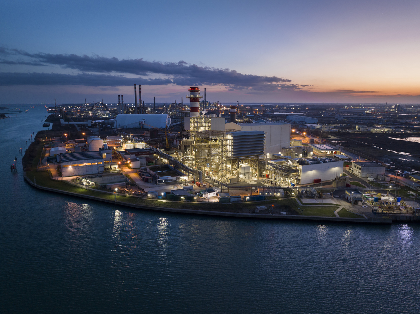 Edison, inaugurata la centrale a Marghera per accompagnare transizione energetica Edison, inaugurata la centrale a Marghera per accompagnare transizione energetica