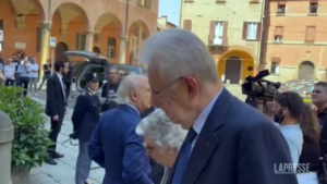 Mario Monti ed Elly Schlein ai funerali di Flavia Franzoni, moglie di Prodi