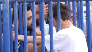 Naufragio migranti in Grecia, l’emozionante incontro tra due fratelli