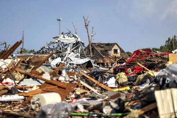 Usa, tornado in Texas: 3 morti e dozzine di feriti