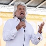 M5S, Grillo lancia ‘battaglioni della salvezza’ per le periferie