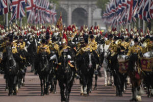 Londra, primo Trooping the Colour per il re Carlo III