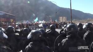 Argentina, scontri polizia e indigeni nel Nord del Paese