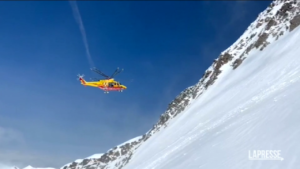Valle d’Aosta, precipitano su Alpi Pennine: morto un alpinista