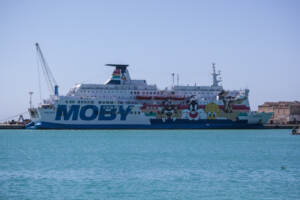 Olbia, Avaria per la Moby Wonder: nave ferma a Genova