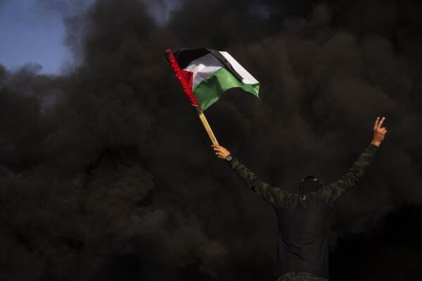 Protesta pelstinese contro i raid militari israeliano nella città di Jenin in Cisgiordania