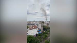 Parigi, esplosione e incendio in edificio in centro