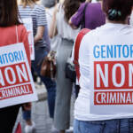 Figli maternità surrogata, Cedu boccia ricorsi contro l’Italia su trascrizioni