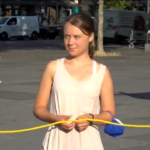 Clima, protesta al summit di Parigi: in piazza anche Greta Thunberg