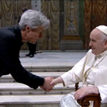 Il Papa riceve gli artisti nella Cappella Sistina: “Siete voi i moderni profeti”