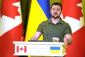 Il primo ministro canadese Justin Trudeau in visita in Ucraina a Kiev incontra il presidente Zelensky