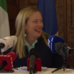 Italia-Austria, Meloni e il siparietto con la traduttrice