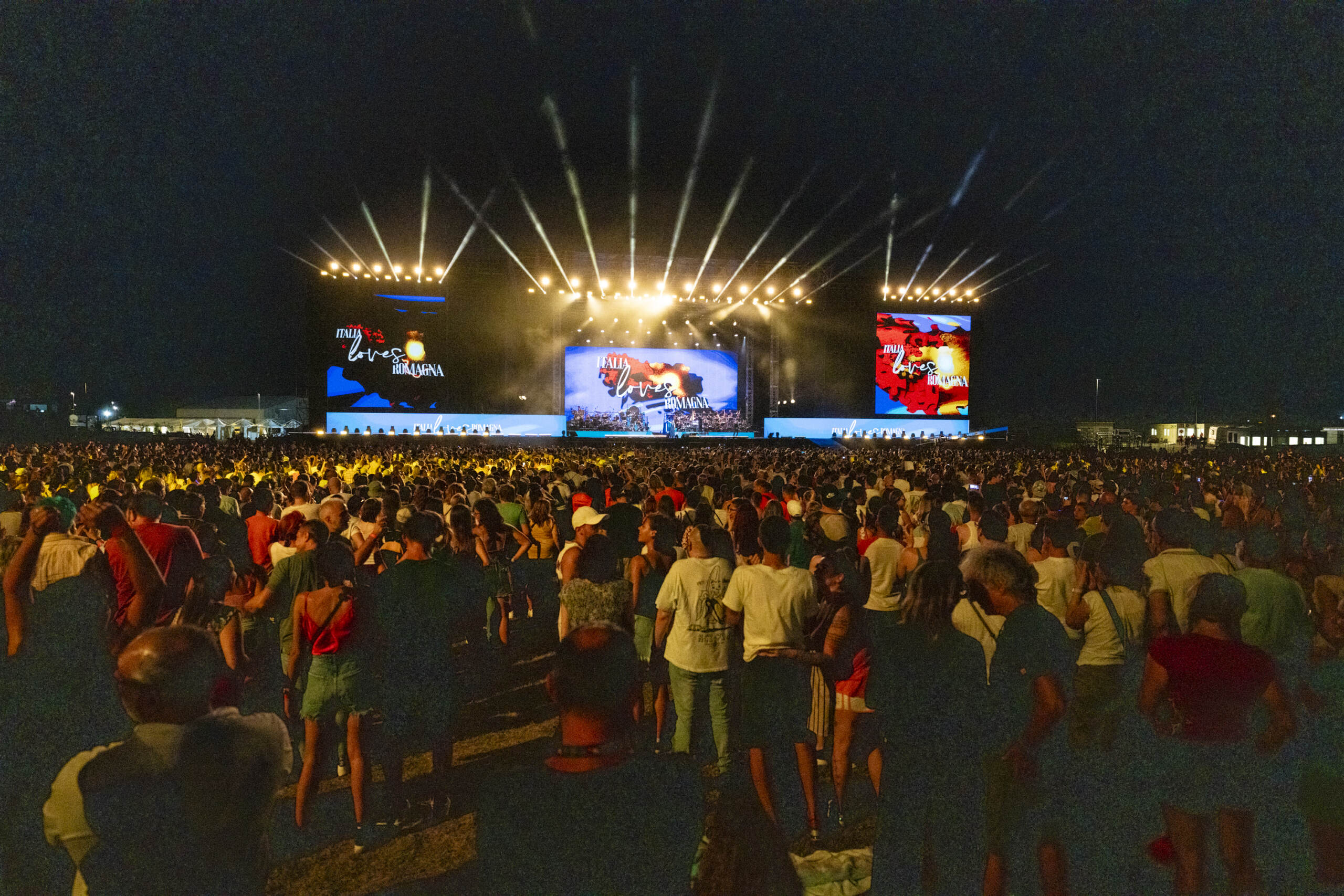Alluvioni, da concerto ‘Italia Loves Romagna’ raccolti 3,2 mln euro