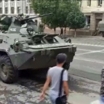 Russia, i carri armati per le strade di Rostov sul Don