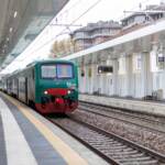 Mestre, 2 giovani travolti dal treno: morto 25enne