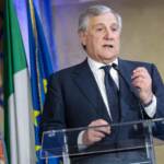 Migranti, Tajani: “Affrontare cause fenomeno per contrastare flussi irregolari”