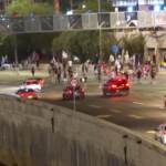 Israele, manifestanti bloccano autostrada principale Tel Aviv