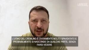 Russia, Zelensky: “Putin non è a Mosca, si nasconde da qualche parte”