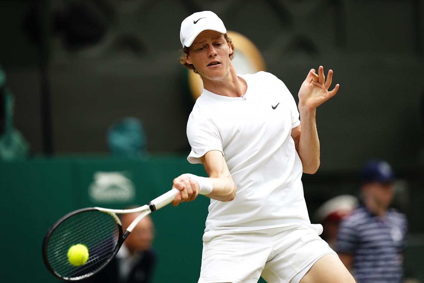 Sinner conferma presenza a Wimbledon: “Sono pronto e in forma” Sinner conferma presenza a Wimbledon: “Sono pronto e in forma”