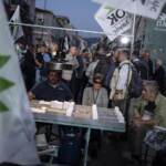 Grecia, pietre e molotov contro sede partito socialista panellenico