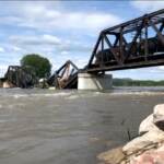 Usa, crolla ponte ferroviario: timore per i possibili danni ambientali