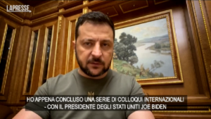 Ucraina, Zelensky: “Colloquio con Biden su guerra e situazione in Russia”