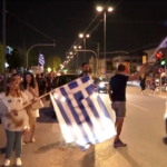 Grecia, i sostenitori di Nea Dimokratia celebrano la vittoria alle elezioni