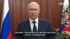 Russia, Putin: “Ogni tentativo di organizzare disordini interni è destinato a fallire”