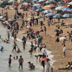 Caro vacanze, boom prenotazioni ma più brevi