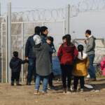 Trieste, smantellata rete di passeur: sonniferi a bimbi e schiaffi a migranti