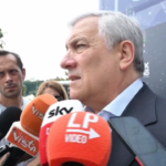 Migranti, Tajani: “In questa fase serve la solidarietà europea”