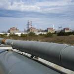 Zaporizhzhia, l’allarme di Kiev: “I russi lasciano la centrale nucleare”
