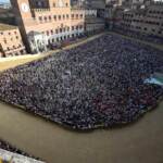 Palio Siena, vince contrada Selva con fantino Tittia da record