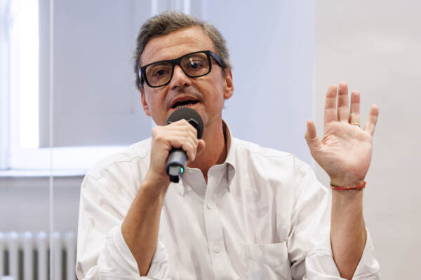 Conferenza stampa di Carlo Calenda su “600 giorni di Gualtieri”