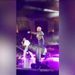 Bari, Tiziano Ferro e Giuliano Sangiorgi duettano sulle note di ‘Estate’