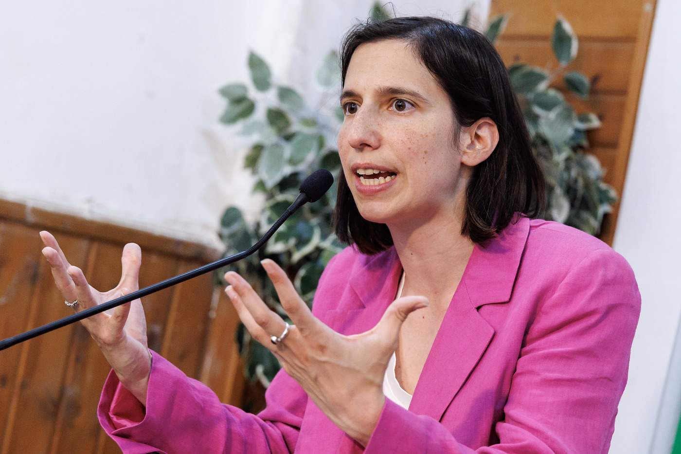 Salario minimo, Schlein: “Governo accolga proposta opposizioni”