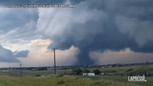 Canada, violento tornado nell’Alberta