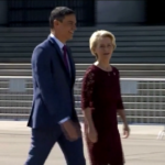 Ue, Sanchez accoglie von der Leyen e commissari