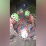 Bergamo, speleologa bloccata: il momento del salvataggio