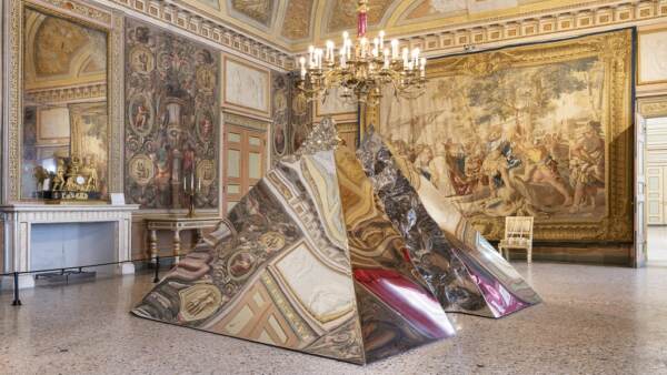 Milano, a Palazzo Reale la mostra ‘Xhixha. La reggia allo specchio’